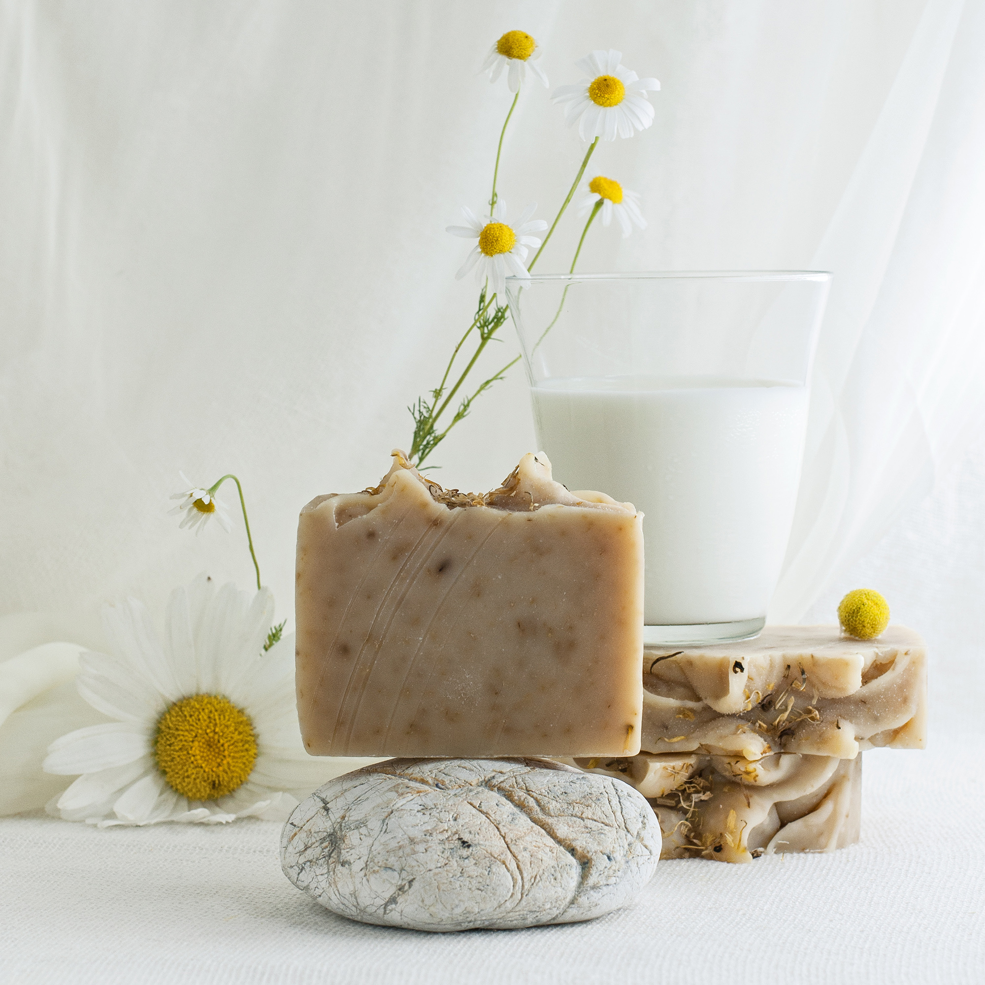 Solid soap - Goat milk, Chamomile & Calendula